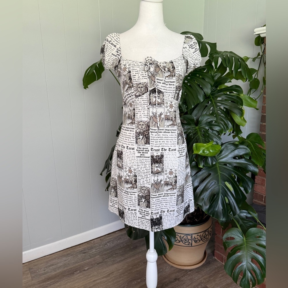 #11)  Motel super cute dress size S excellent condition